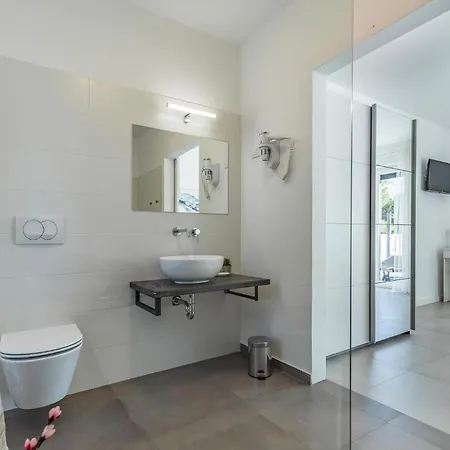 Holiday home Beautiful In With Wifi Medulin
